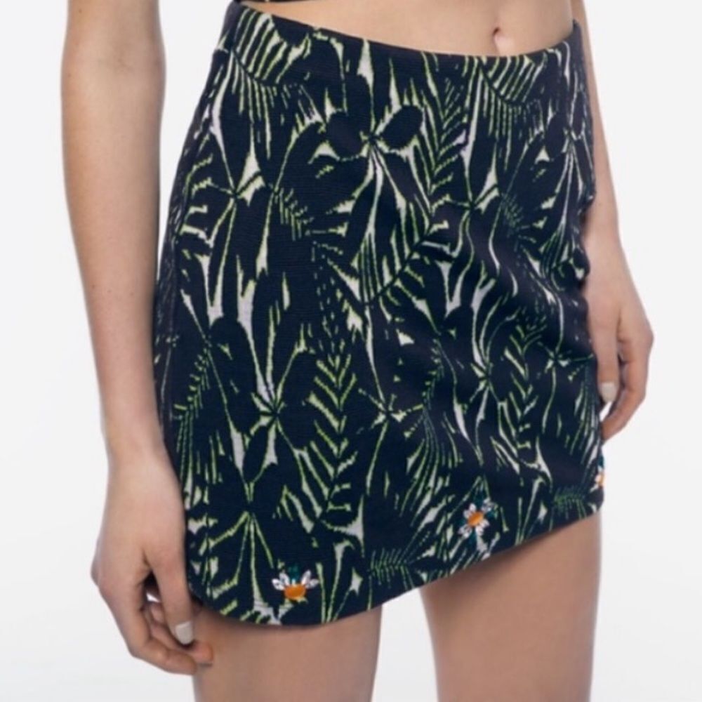 Zara Blue Tropical Textured Jacquard Rhinestone Floral Stretch Mini Skirt NEW